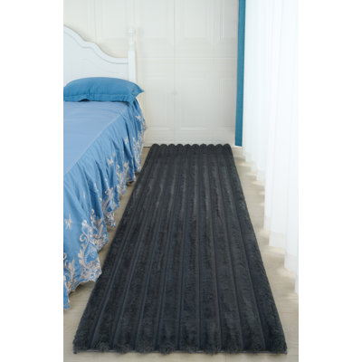 Nickole Collection Grey Ultra Soft Ribbed Faux Fur Area Rug