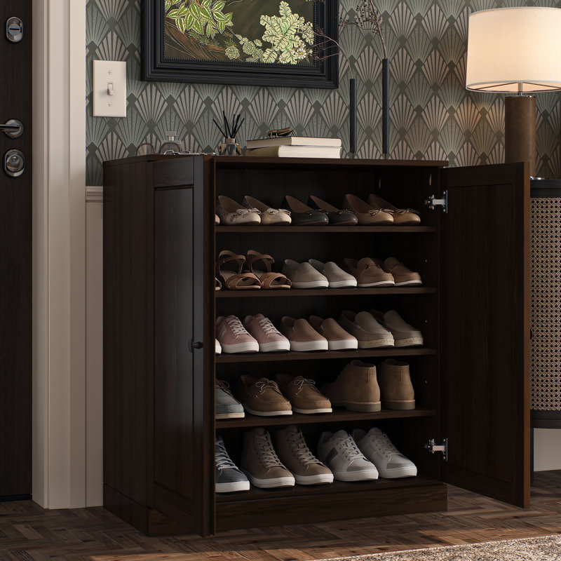 Armoire de rangement à chaussures 100% en bois massif avec portes à panneaux surélevés, tablettes réglables, rangement de rangement empilable peu encombrant, l 32 po x H 35,75 po