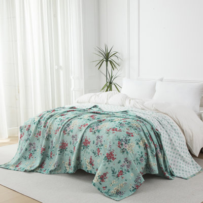 Reversible Cotton Muslin Blanket, Floral Cottage Style 3-Layer Gauze Throw for Bed Sofa Couch, Lightweight Breathable Blanket for Home