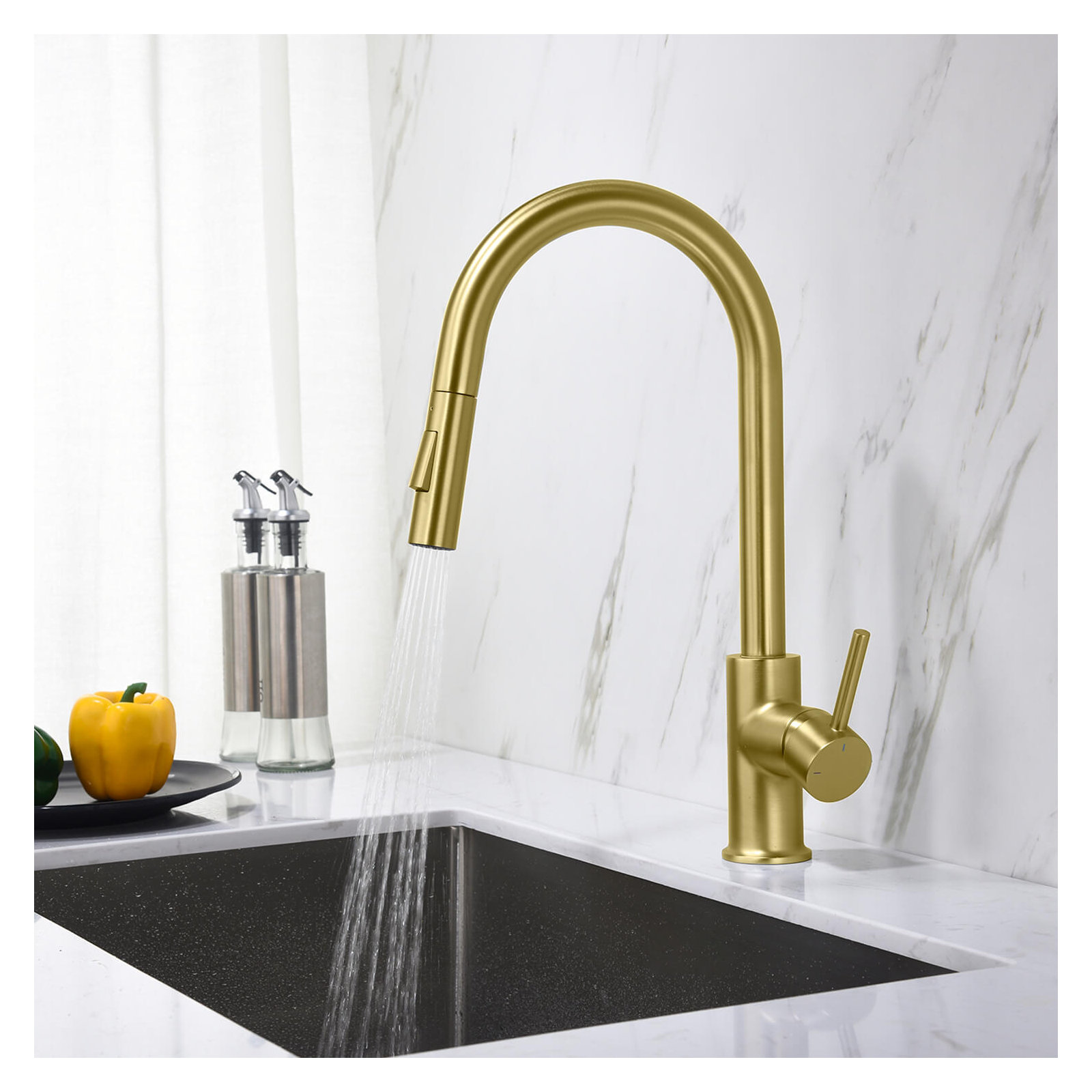 Pull Down Single Handle Kitchen Faucet, Brushed Gold