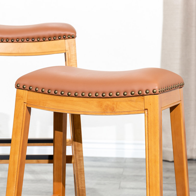 Tabouret de comptoir avec siège en cuir naturel et attrayant