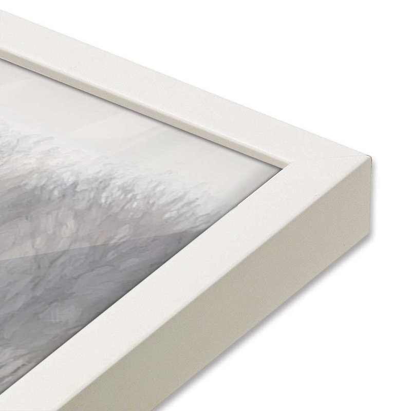 «Weathered Grace heureusement» par Lori Deiter, reproduction d'art, L 32 po x H 24 po, Impression encadrée, Blanc