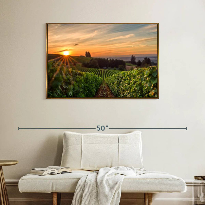 Willamette Vineyard, Cadre flottant doré, 40 po x 27 po