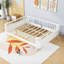 Lit plateforme en bois avec rails-205456073
