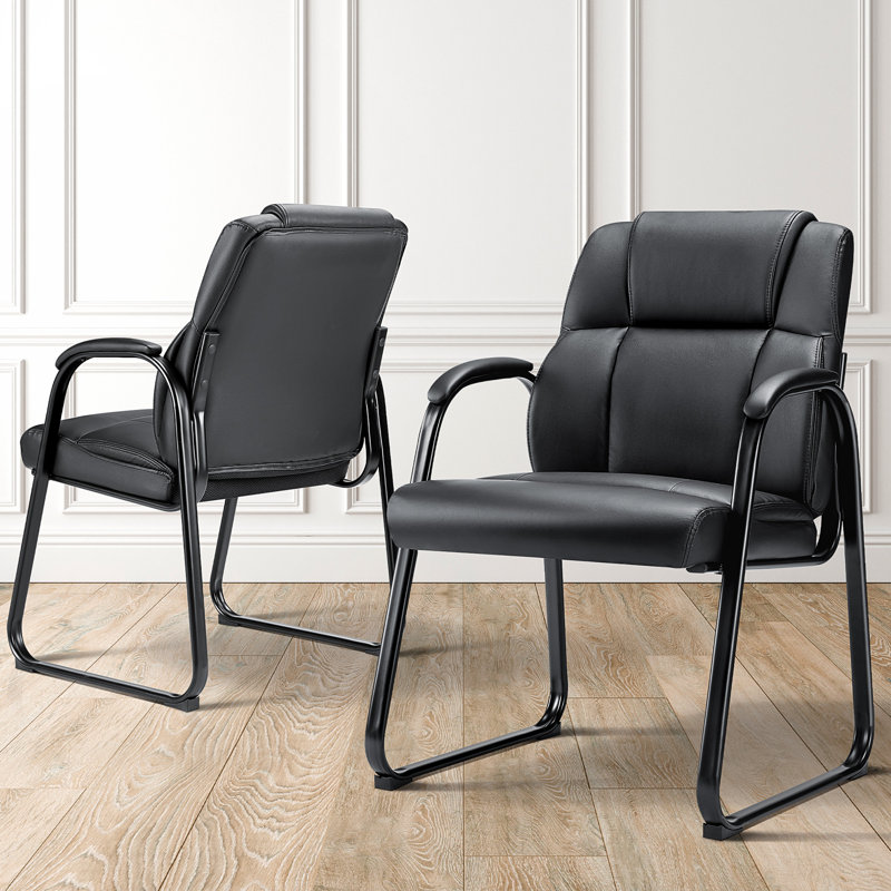 Chaise de réception en cuir avec accoudoirs rembourrés Kleah