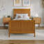 Lit plateforme en bois massif Portland avec pied de lit assorti-362445733