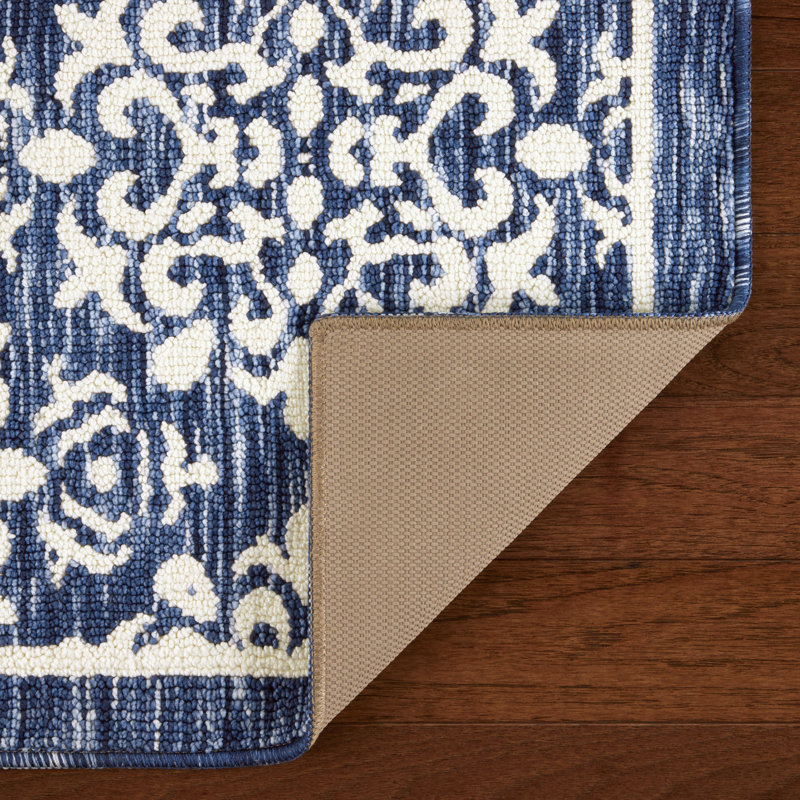 Walker Navy Blue Tufted Medallion Washable Rug 2' x 3'