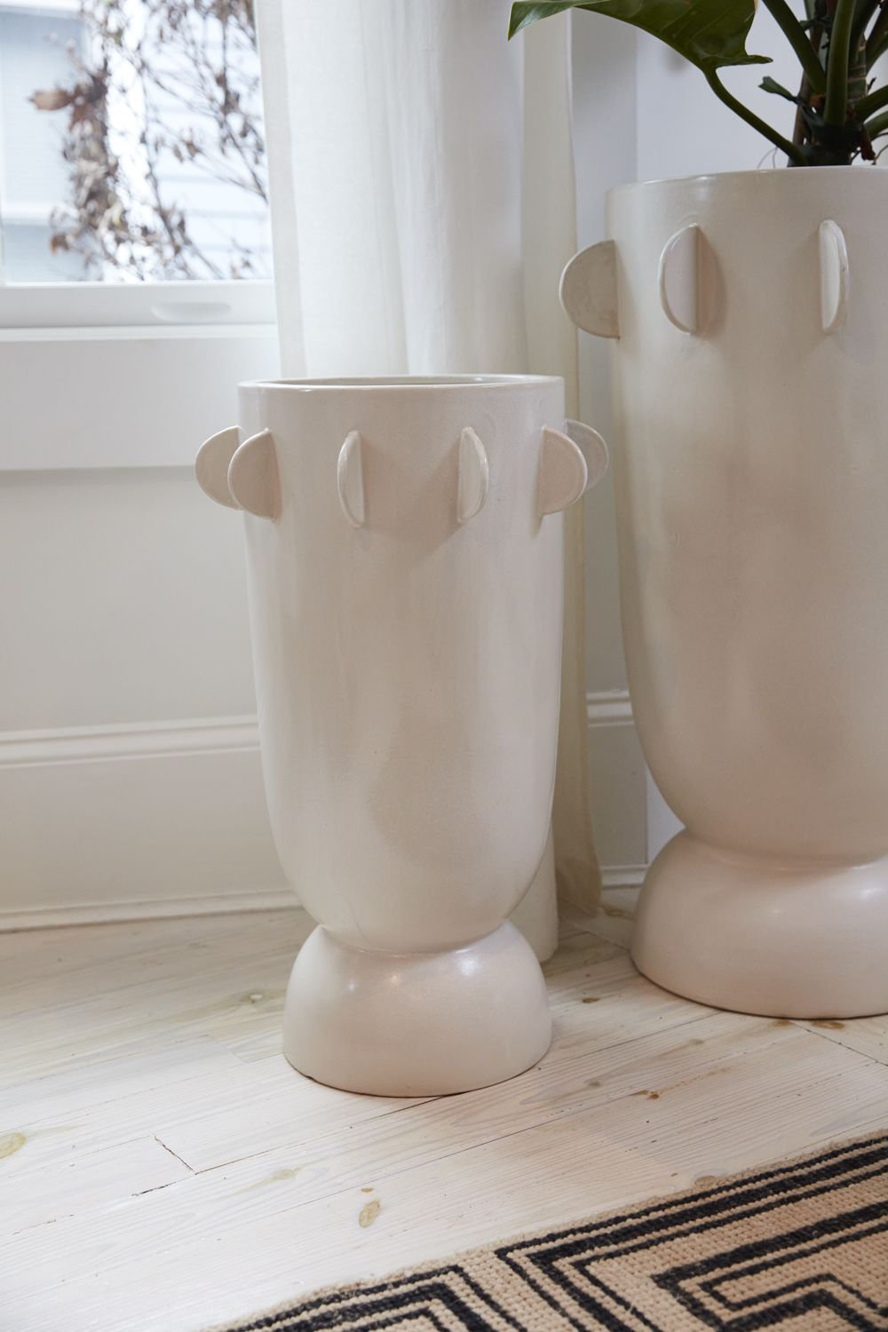 Archbold Ceramic Floor Vase, 24" H x 14.5" W x 14.5" D