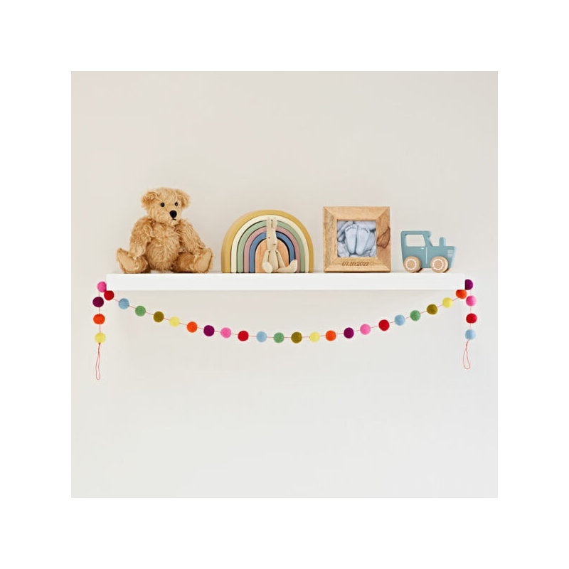 Garland, 5cm H x 300cm L x 5cm D