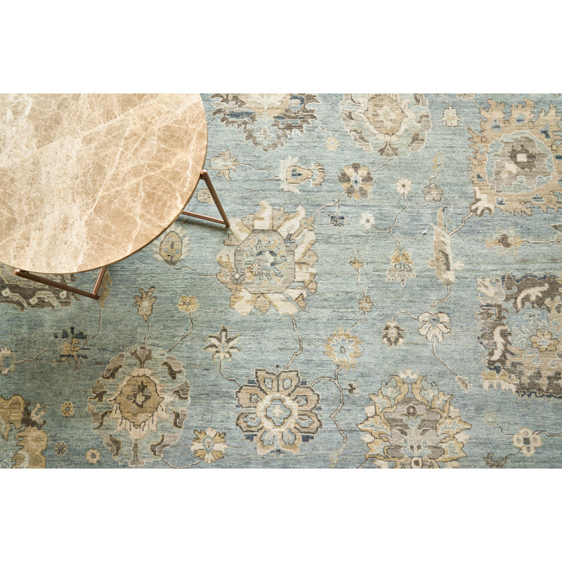 Heirloom Wool Floral Area Rug