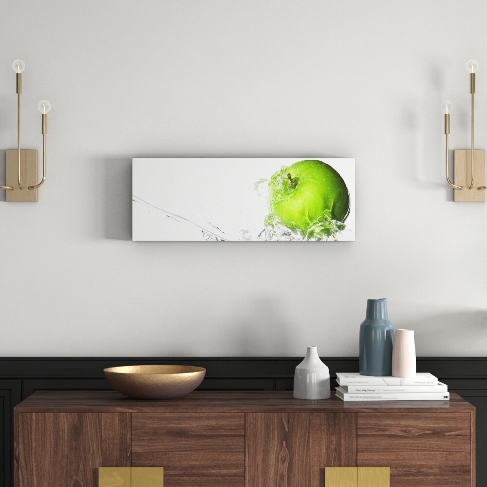 Glasbild Apple In Water, Kunstdruck