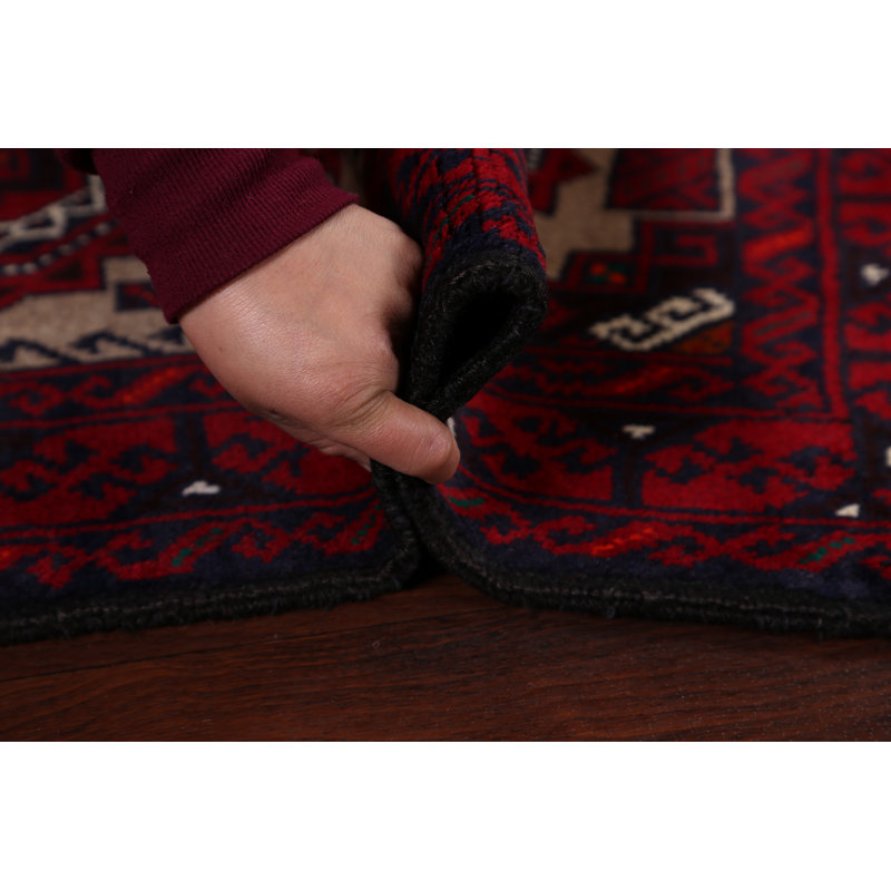 Tapis de zone en laine rouge 3 pi 6 po x 6 pi 1 po one-of-kind à la main-noué la new age balouch Amasa