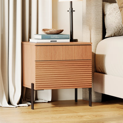 Table de chevet minimaliste Laverda, motif de roseaux, avec ports USB