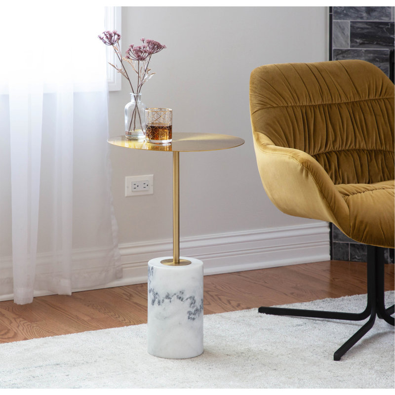 Table d'appoint contemporaine en métal doré et marbre blanc