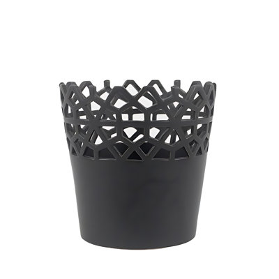 Doylestown Ceramic / Porcelain Table Vase
