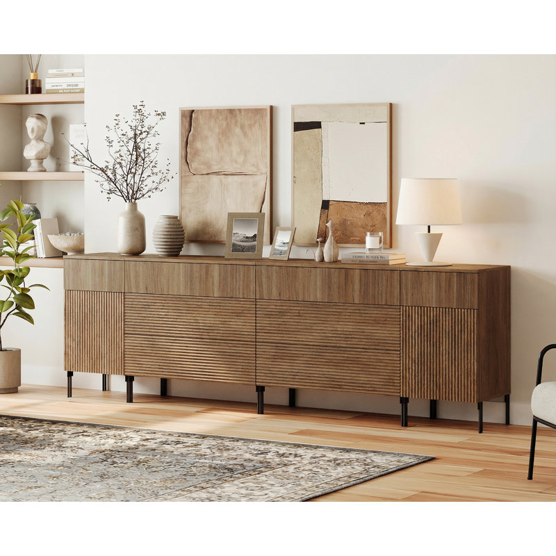 Commode 8 tiroirs 94,5 po en bois avec design Reeded, rangement minimaliste pour la commode, Noyer