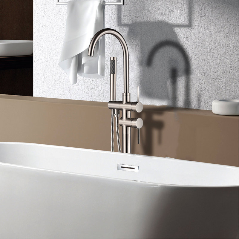 Robinet de baignoire autoportant avec douche à main et élément tendance en métal luxueux