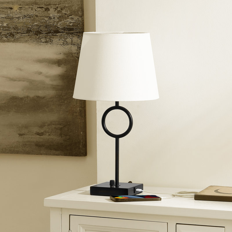 Lakky Metal USB Table Lamp