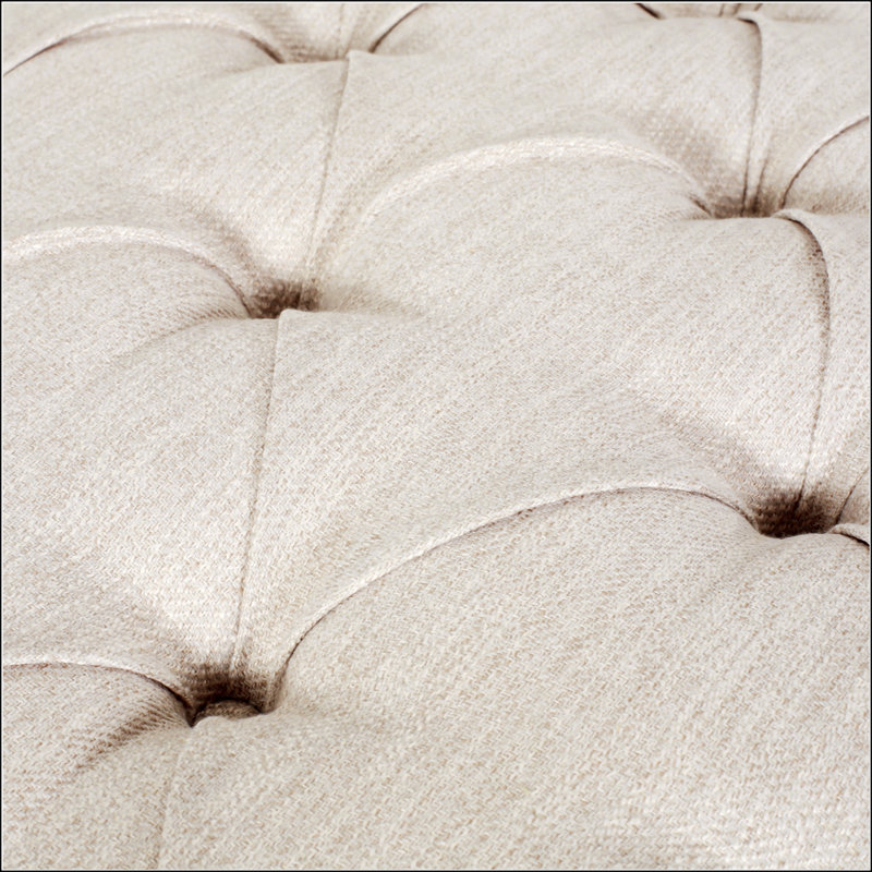 CHAISE LOUNGE