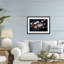 «Disorderly Conduite Bouquet», reproduction sous verre, conception par Annabelle Hall-590290700-590290688