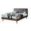 Structure de lit grand avec aspect Mid-Century, structure en bois massif, aucun sommier tapissier requis, pieds de conception dorée et matériau principal, système de support à lattes