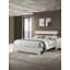 Lit plateforme rustique avec tête de lit à lattes, conception à profil bas et finition blanche délavée pour les chambres contemporaines-324741123-324741120