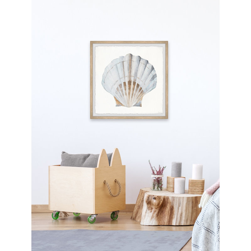 «Pretty White Shell», reproduction encadrée, H 18 po x l 18 po x P 1,5 po
