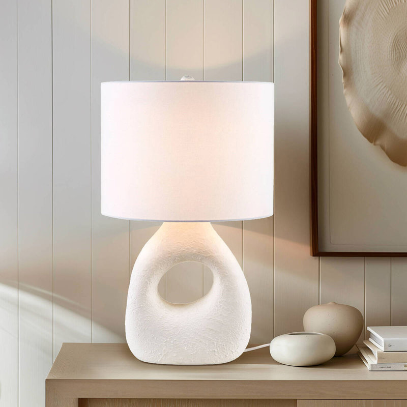 Lampe de table en céramique blanche voir ci-dessous
