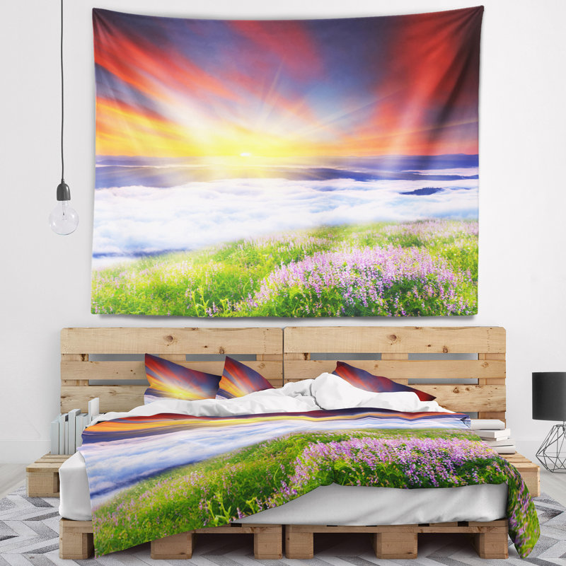 Tapisserie «Schafer Landscape Sunrise with Blooming Flowers», H 32 po x l 39 po
