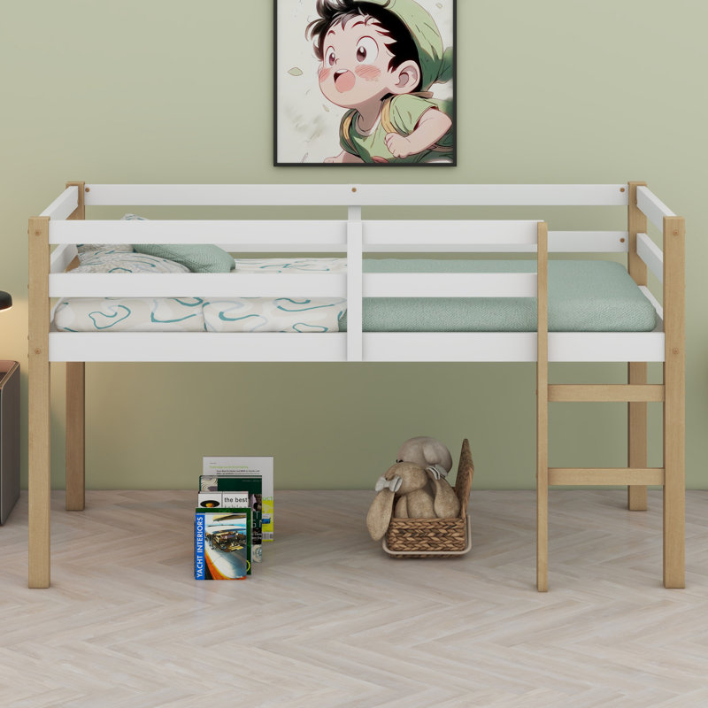 Lit mezzanine en bois avec échelle