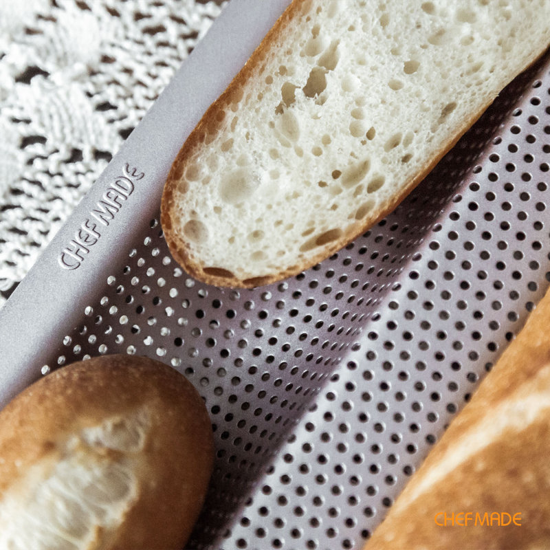 Moule à baguette perforé 3 vagues CHEFMADE de 38 cm, moule à tarte allongée multi-usages pour la cuisson