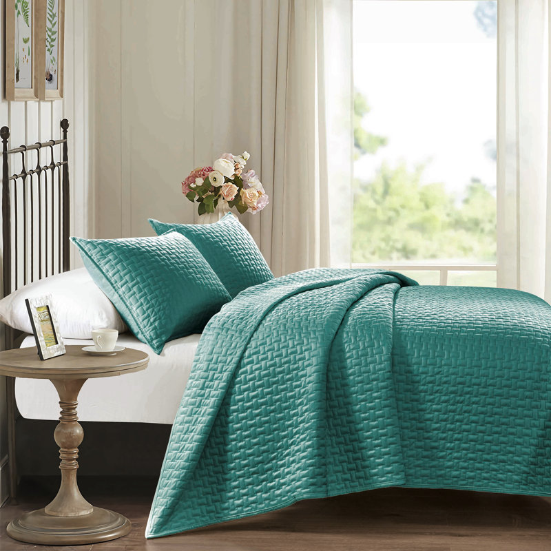 Polyester Quilted Geometric Quilt Set, Blue, Queen Quilt + 2 Standard Shams