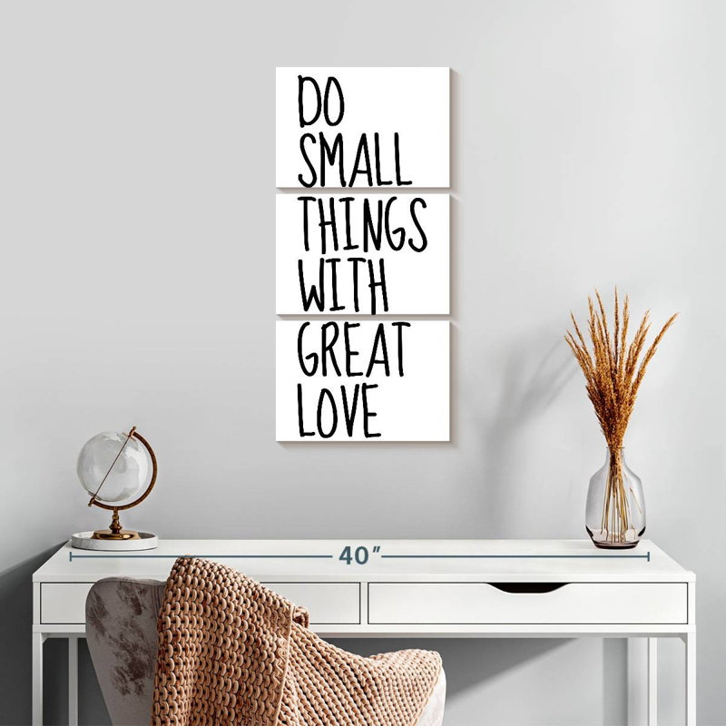With Great Love, H 27 po x l 12 po