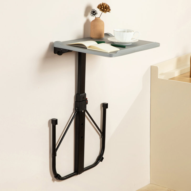 Table Kamilyah, Gris