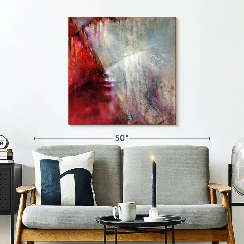 Avery Julia, 30" H x 30" W