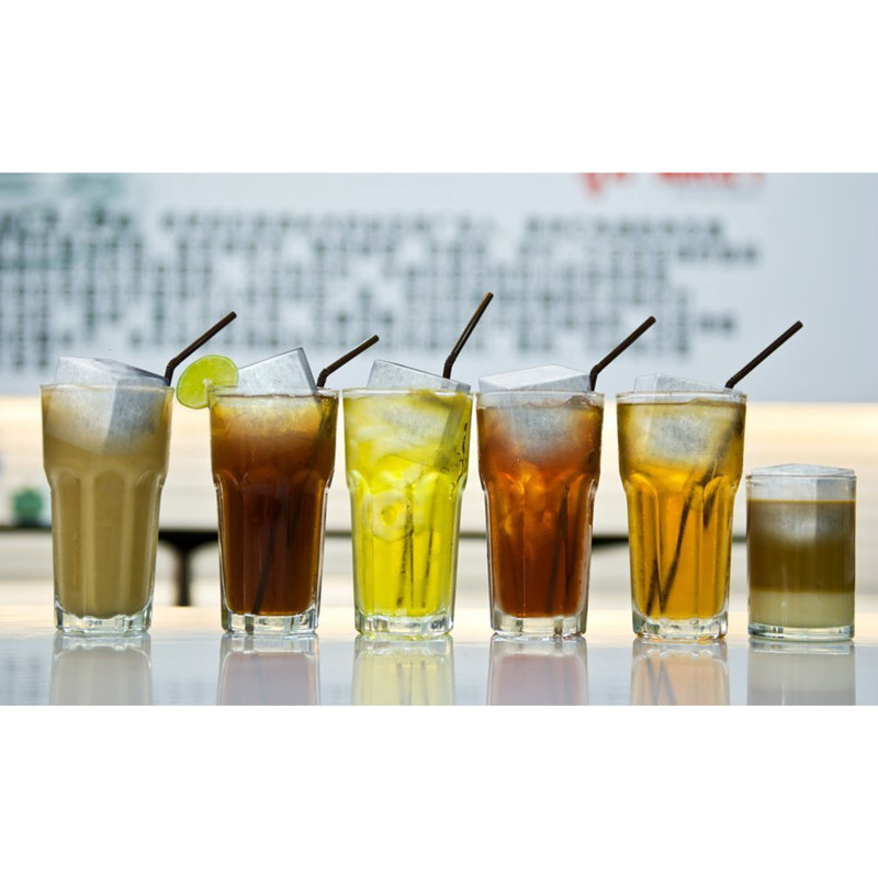 Grands moules à glaçons - Ensemble de 2 plateaux en silicone pour 8 grands cubes de 2 po x 2 po - Sans BPA, eau glacée flexible, limonade, cocktails et plus encore - Plateau à glaçons