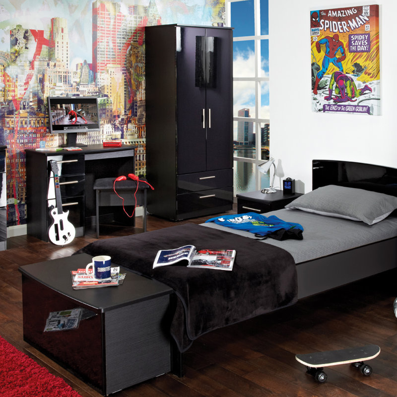 Yvette 4 Piece Bedroom Set, Black / Black
