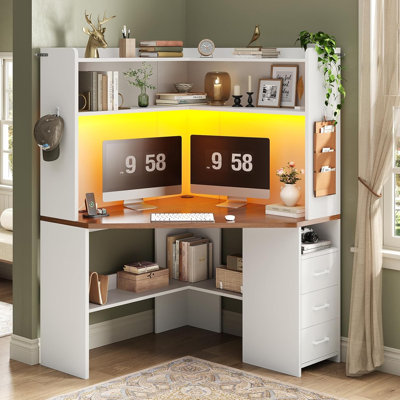 Bureau en coin de 31,5 po avec huche et 3 tiroirs, bureau d'ordinateur de ferme avec lumières DEL et tablettes de rangement pour bureau personnel, blanc et brun