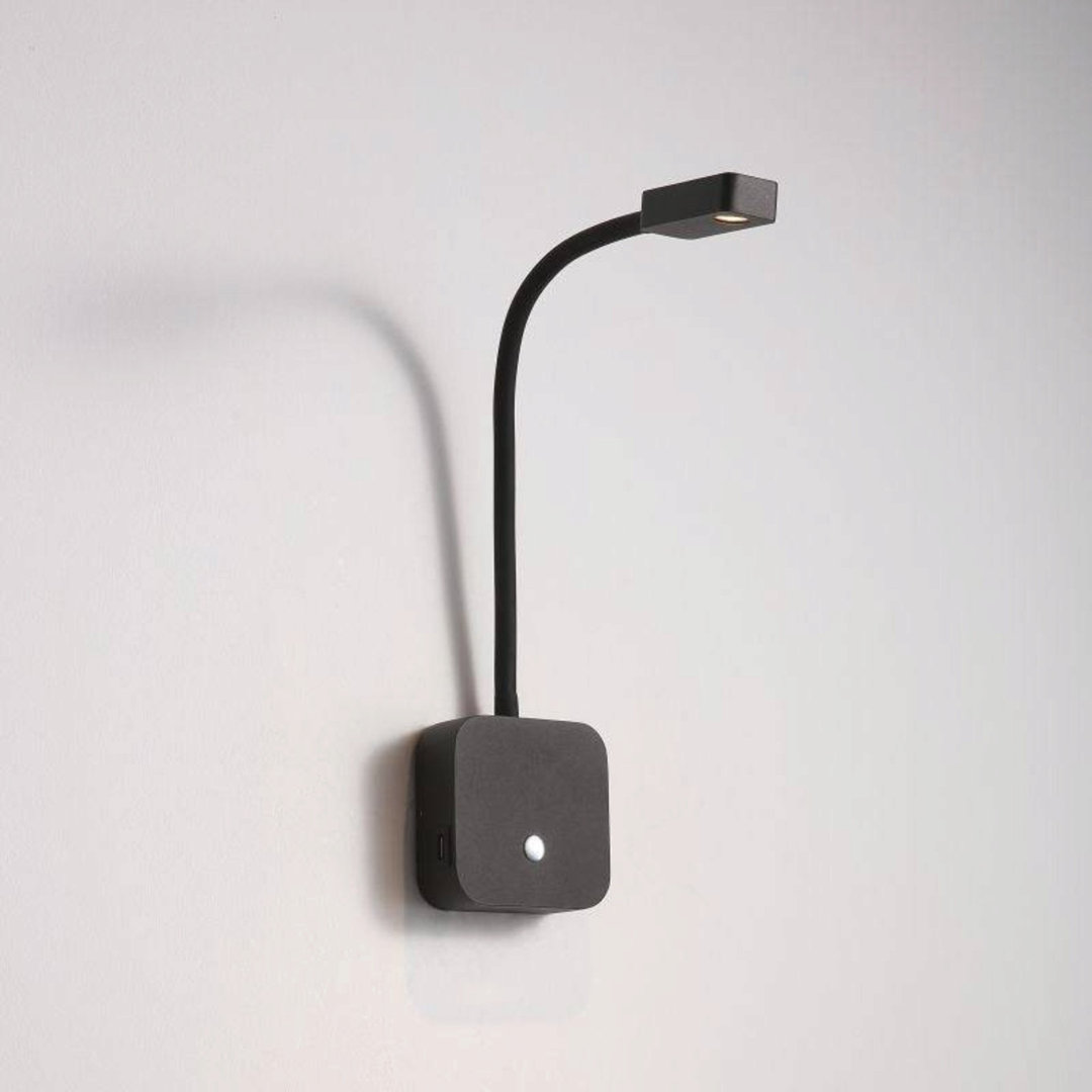 B&Q - Ultrabeam 3 Watt Flexible Black Bedroom Reading Light With Usb Ports - Image 2