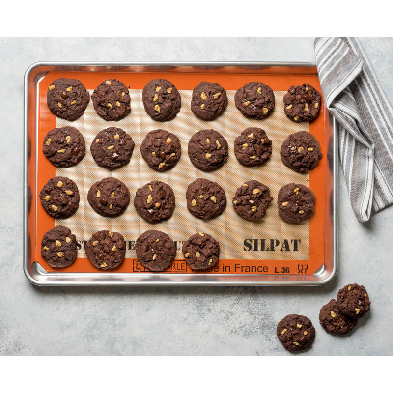 Silicone and Fiberglass Non-Stick Baking Mat