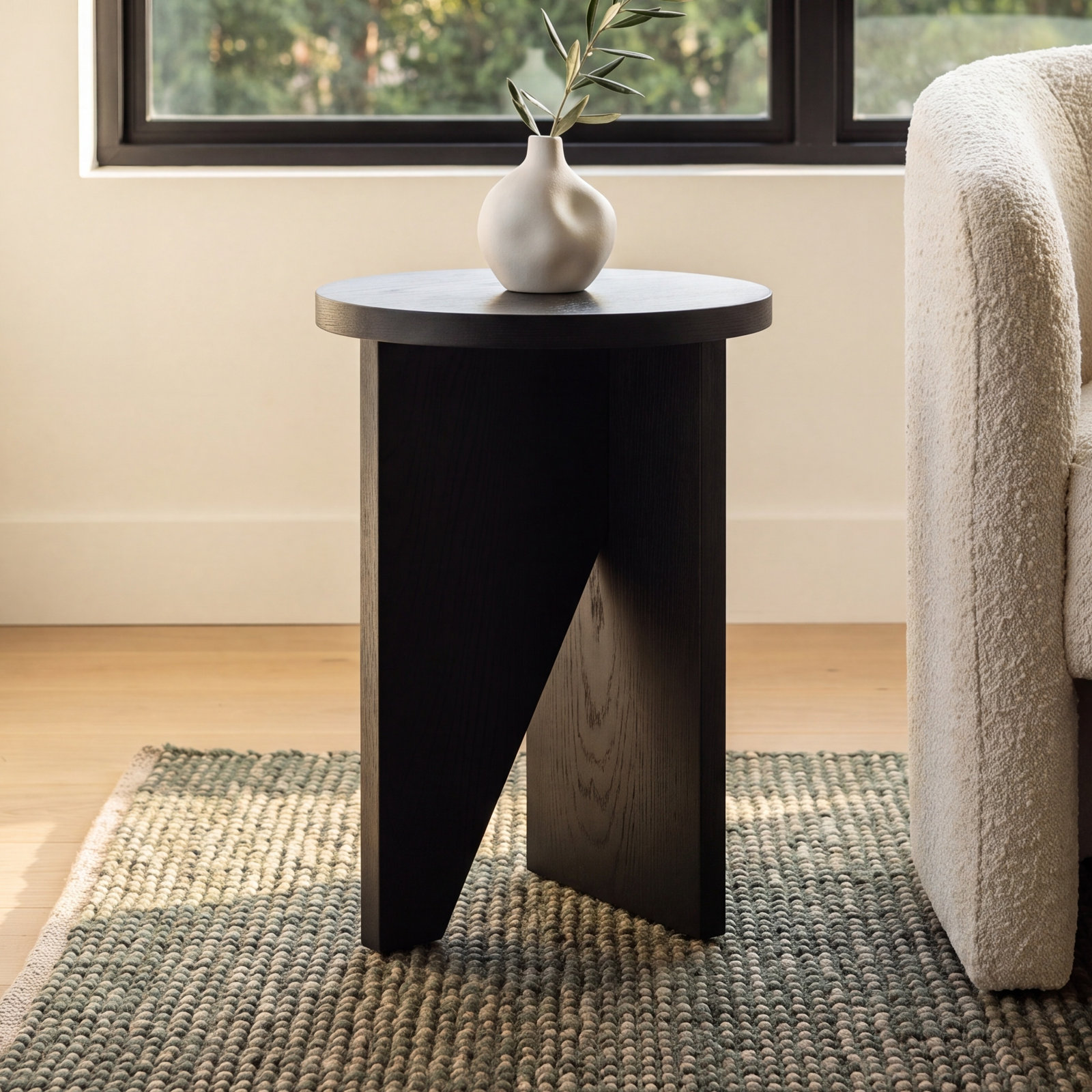 Lille 14" End Table, Black