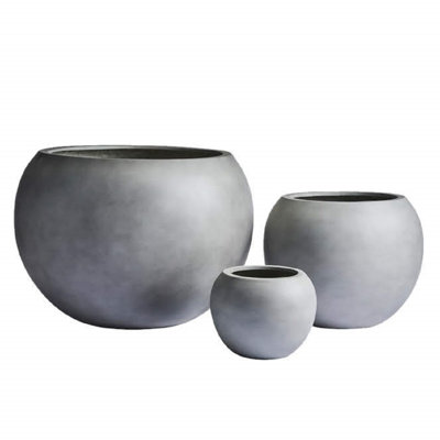 Dorlis 21" Pot Planter