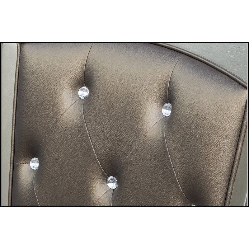 Élégante chaise d'appoint rembourrée avec un design ergonomique pour des sièges de salle à manger confortables