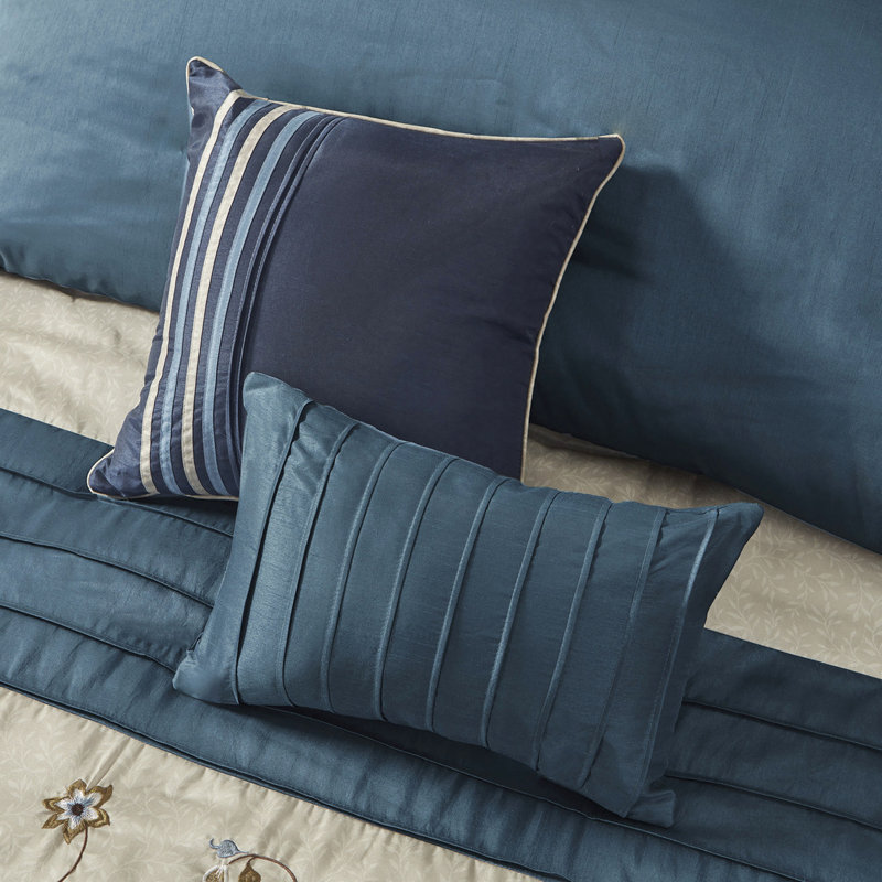 Édredon bleu marine 7 pièces - brodé, 2 taies décoratives, 3 coussins, jupe de lit, option fer à repasser, design élégant, facile à laver et