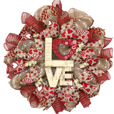 Couronne de Saint-Valentin en bois avec boutons