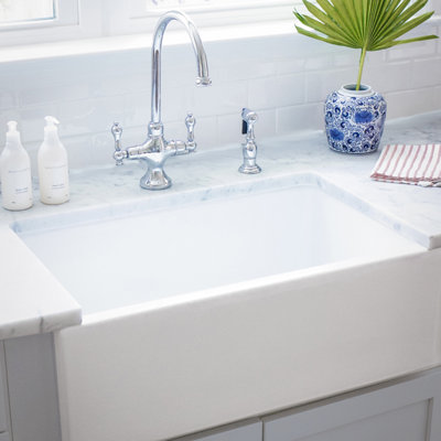 Pranav 30'' L Farmhouse / Apron Single Bowl Fireclay Kitchen Sink