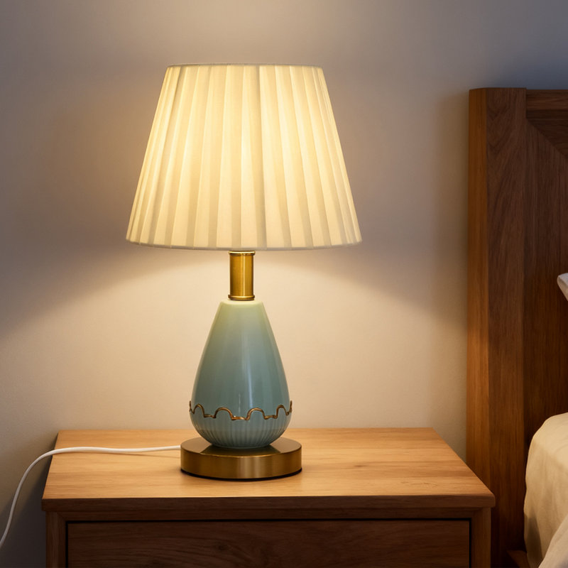 Iron USB Desk Lamp