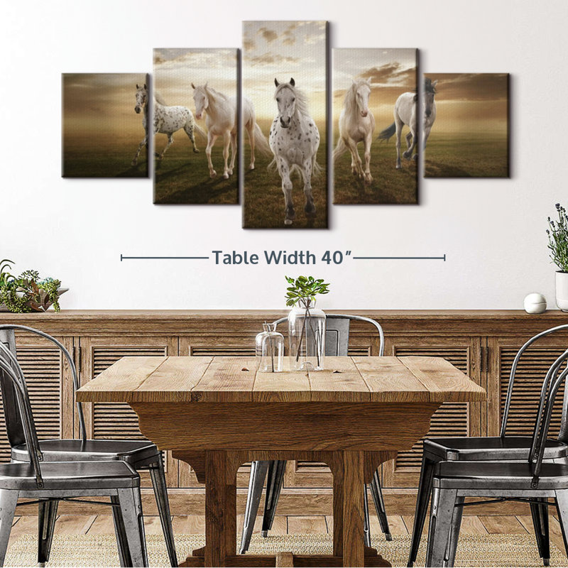 «Dramatic White Horses On Canvas», ensemble de 5 pièces, H 24 po x l 55 po x P 1,25 po