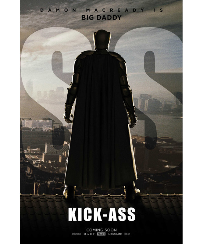 Kick Ass, H 24 po x l 16 po