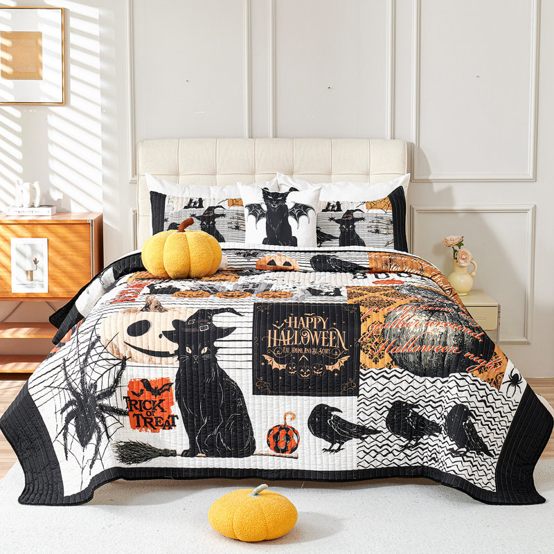 3 Piece 90"x90" Halloween Quilt Set Bedspread Set, Halloween Themed Reversible Bedding Set, King Quilt + 2 King Shams
